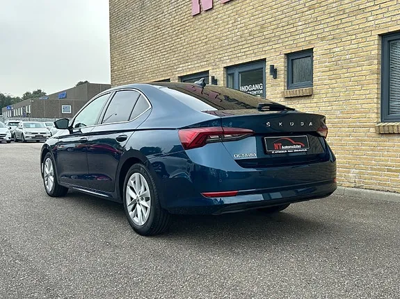 Skoda Octavia 2021 photo 5