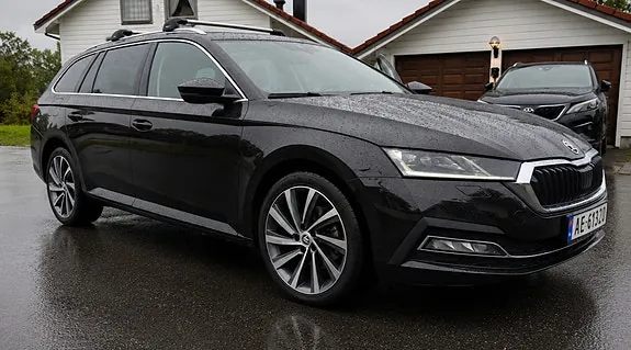 Skoda Octavia 2021 photo 2