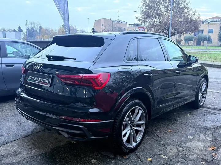 Audi Q3 2022 photo 4
