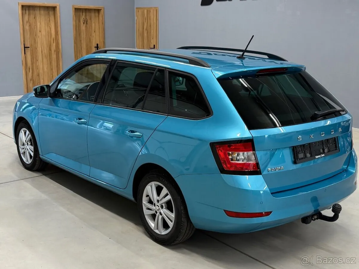 Skoda Fabia 2022 photo 2