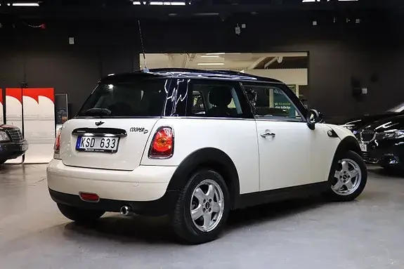 Mini Cooper D 2010 photo 5