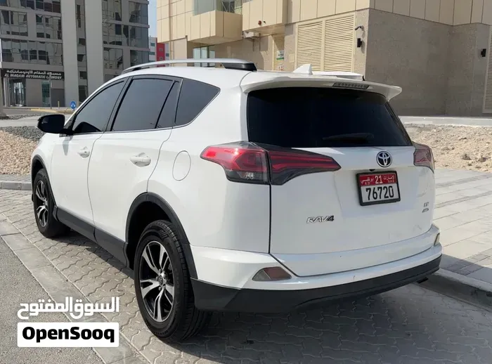Toyota Rav 4 2018 photo 4