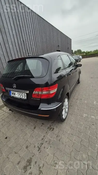 Mercedes-Benz B 180 2007 photo 2