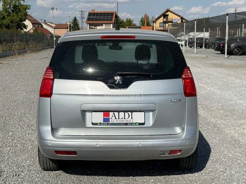 Peugeot 5008 2015 photo 5