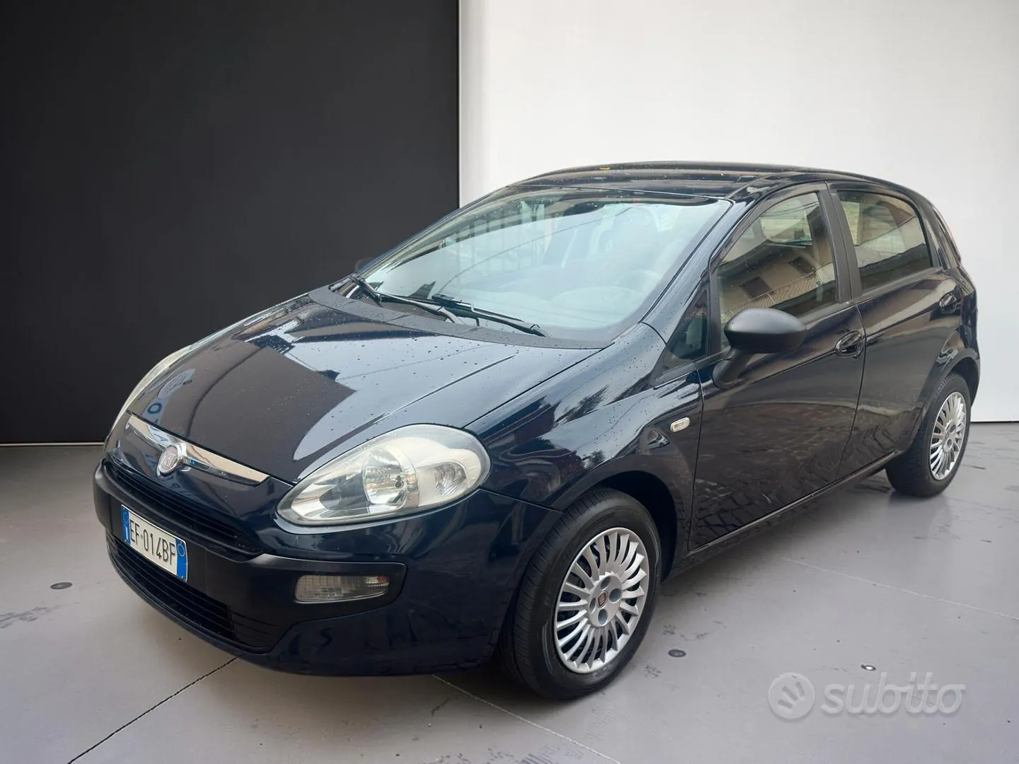 Fiat Punto 2010 photo 2