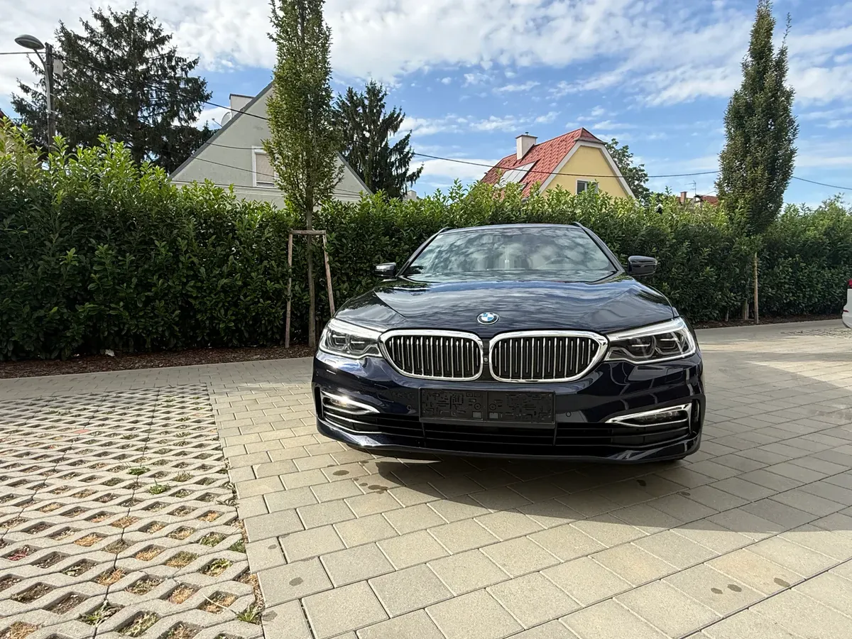 BMW 5 Series 2018 photo 2