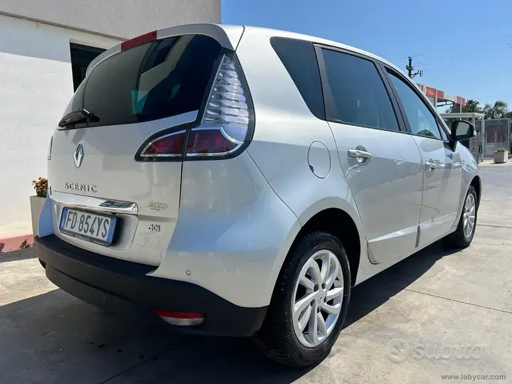 Renault Scenic 2016 photo 5