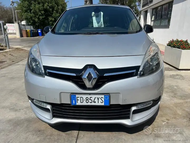 Renault Scenic 2016 photo 2
