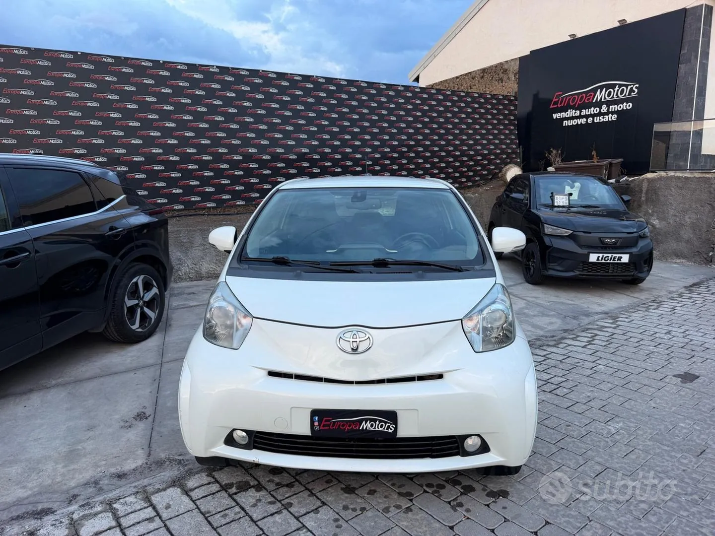 Toyota Iq 2011 photo 3