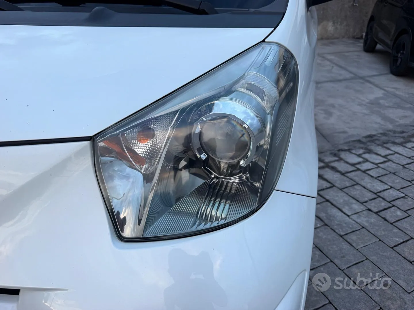 Toyota Iq 2011 photo 4