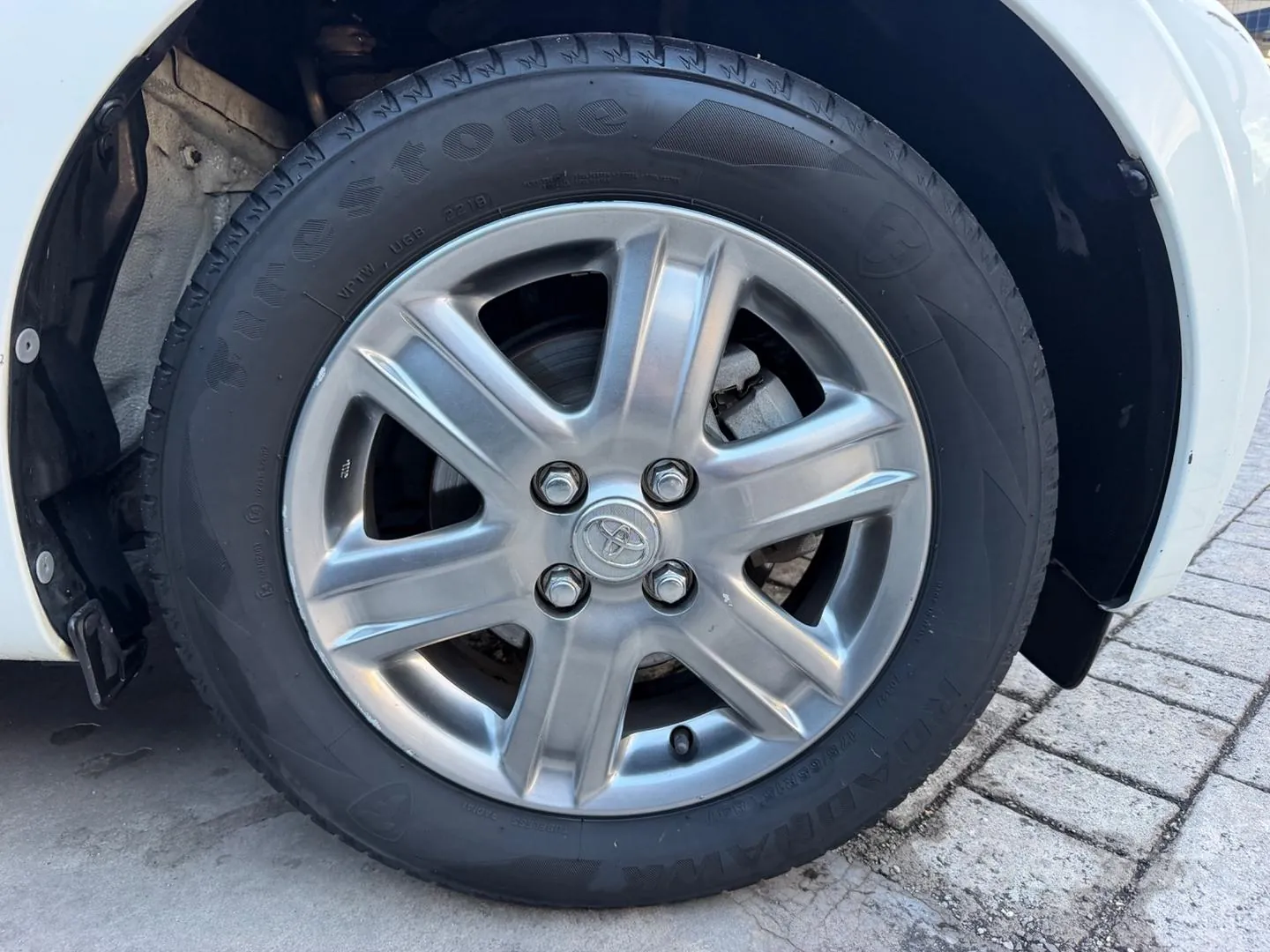 Toyota Iq 2011 photo 5