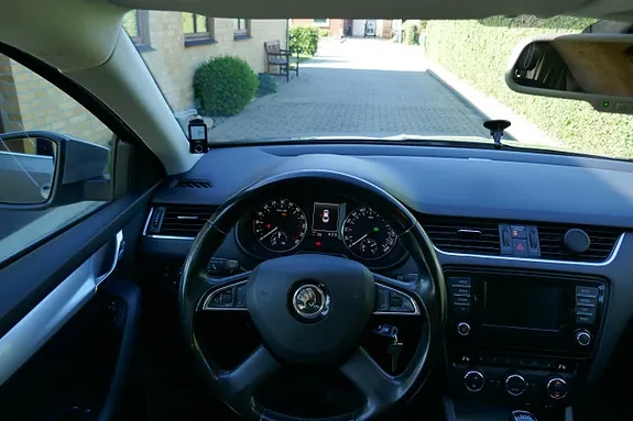Skoda Octavia 2014 photo 5