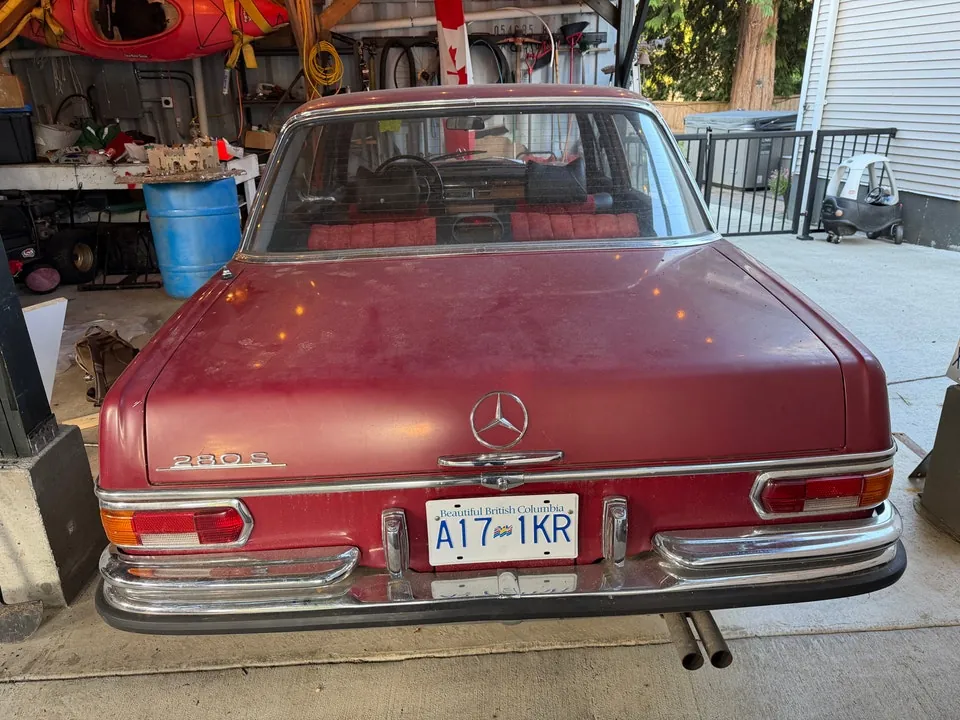 Mercedes-Benz 280S 1971 photo 2