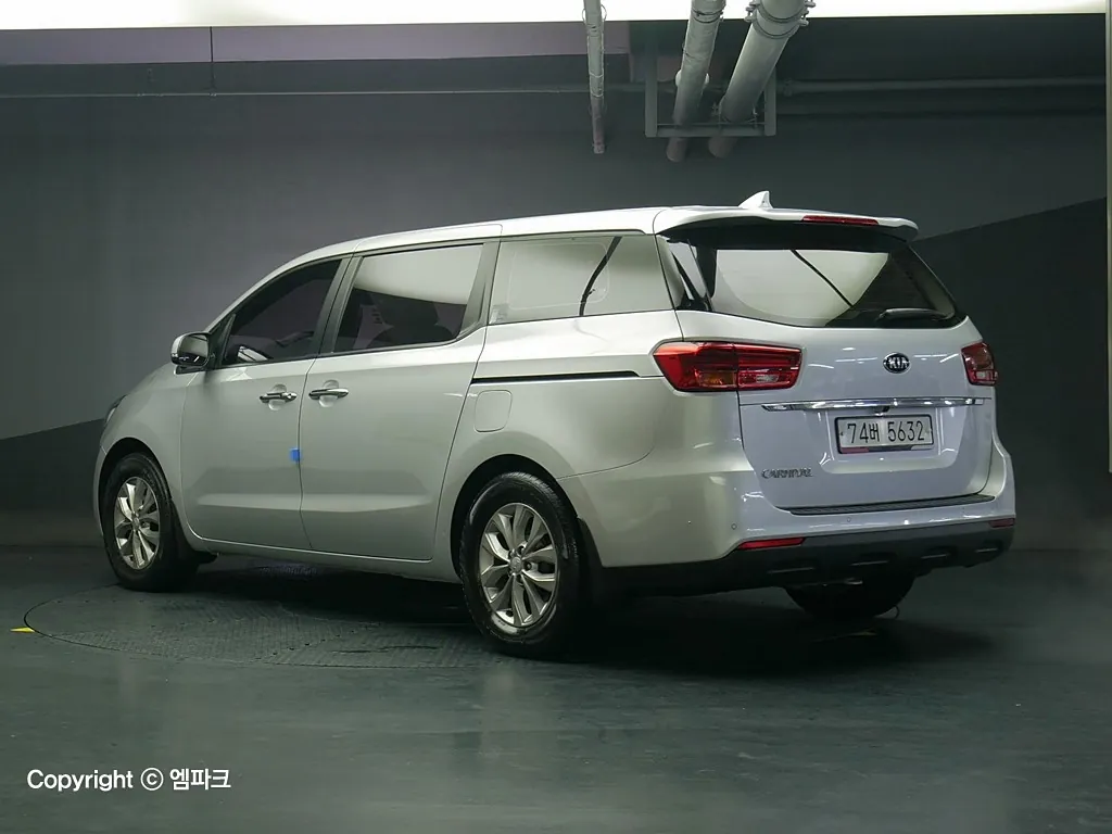 Kia Kamivan 2019 photo 3