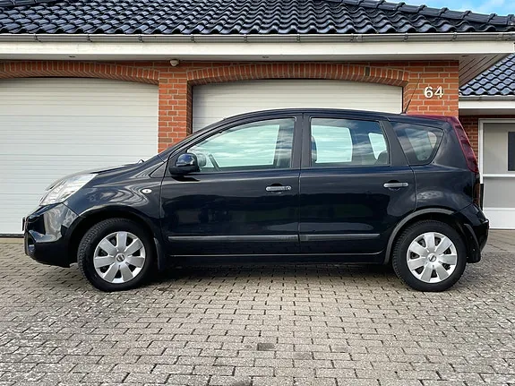 Nissan Note 2014 photo 2