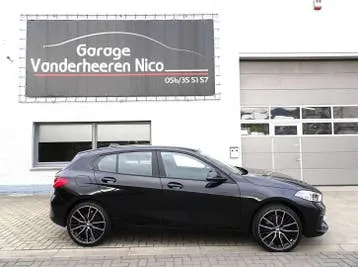 BMW 1 Series 2022 photo 3
