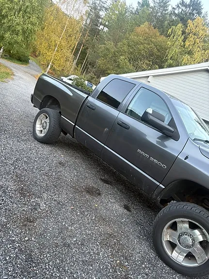 Dodge Ram 2500 2003 photo 4