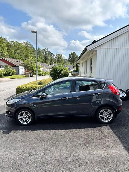 Ford Fiesta 2013 photo 5