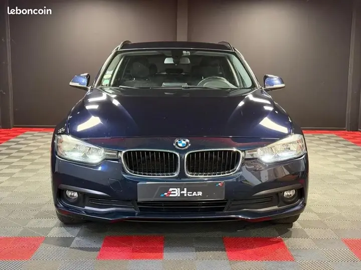 BMW Série 3 2015 photo 2