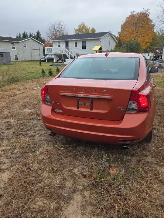 Volvo S40 2011 photo 4
