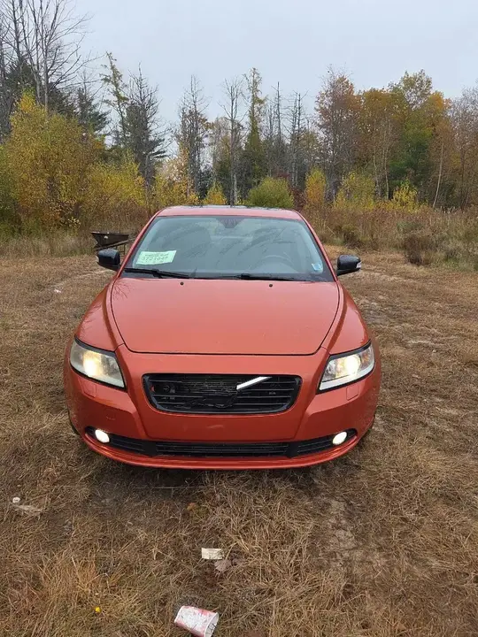 Volvo S40 2011 photo 2