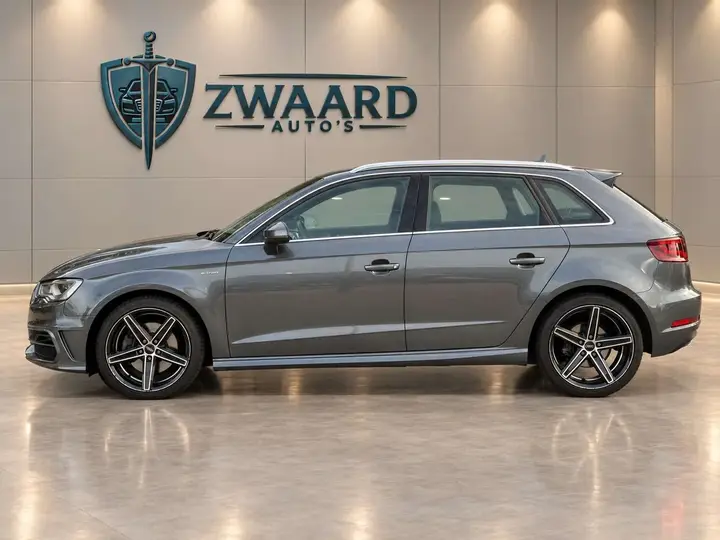 Audi A3 Sportback 2015 photo 2