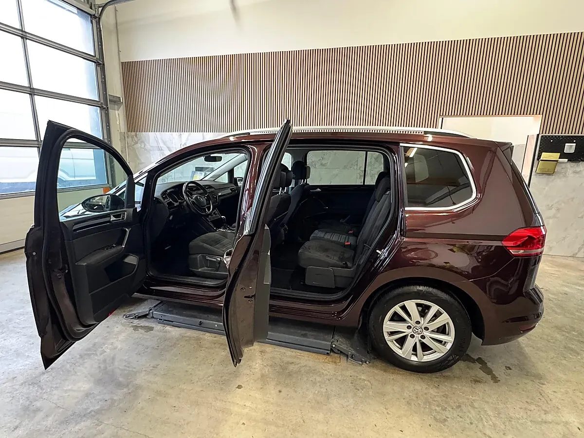 Volkswagen Touran 2019 photo 3