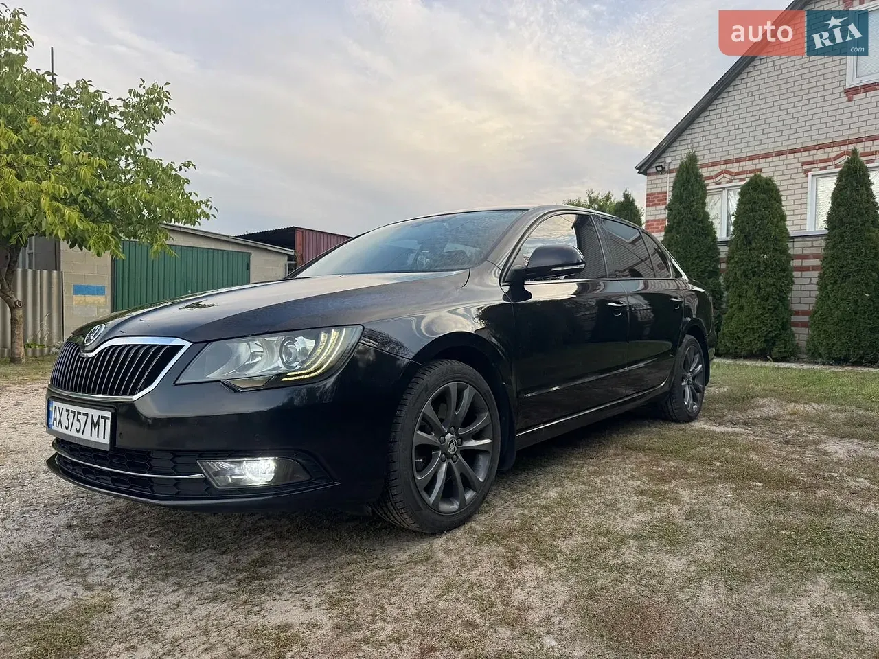 Skoda Superb 2013 photo 3