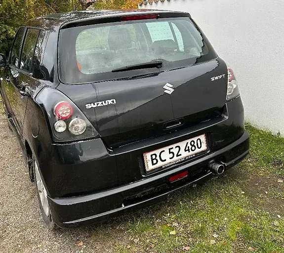 Suzuki Swift 2006 photo 4
