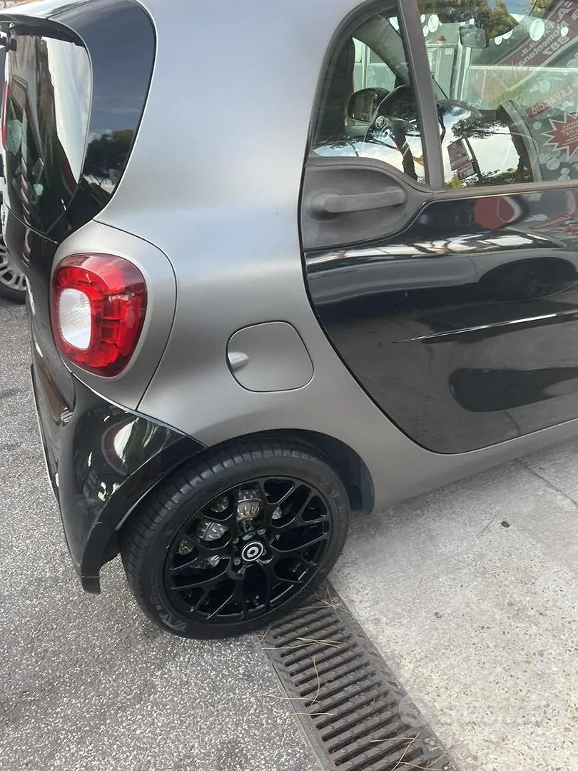 Smart Fortwo 2019 photo 4