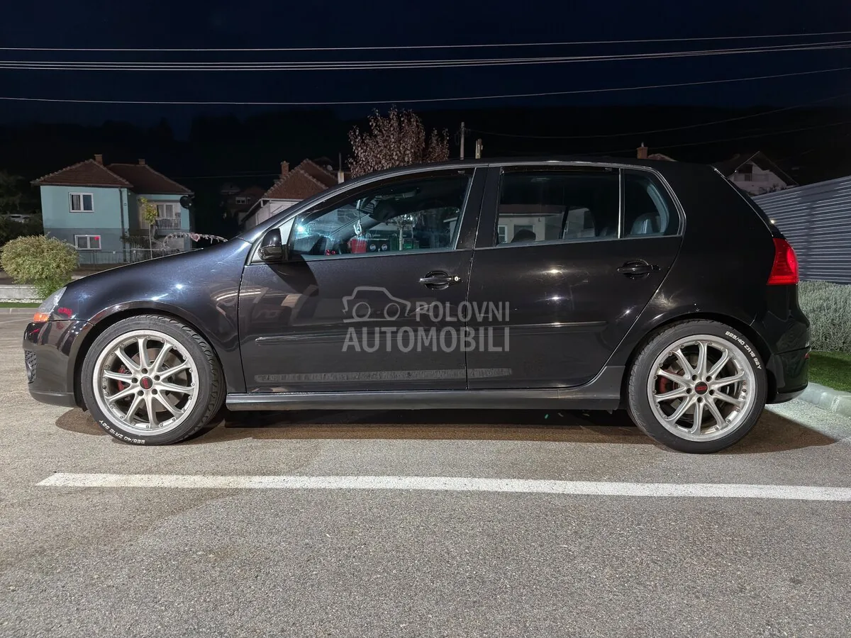 Volkswagen Golf 5 2005 photo 2