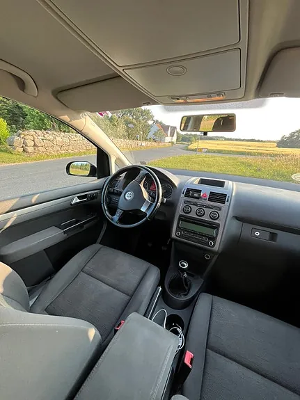 Volkswagen Touran 2008 photo 3