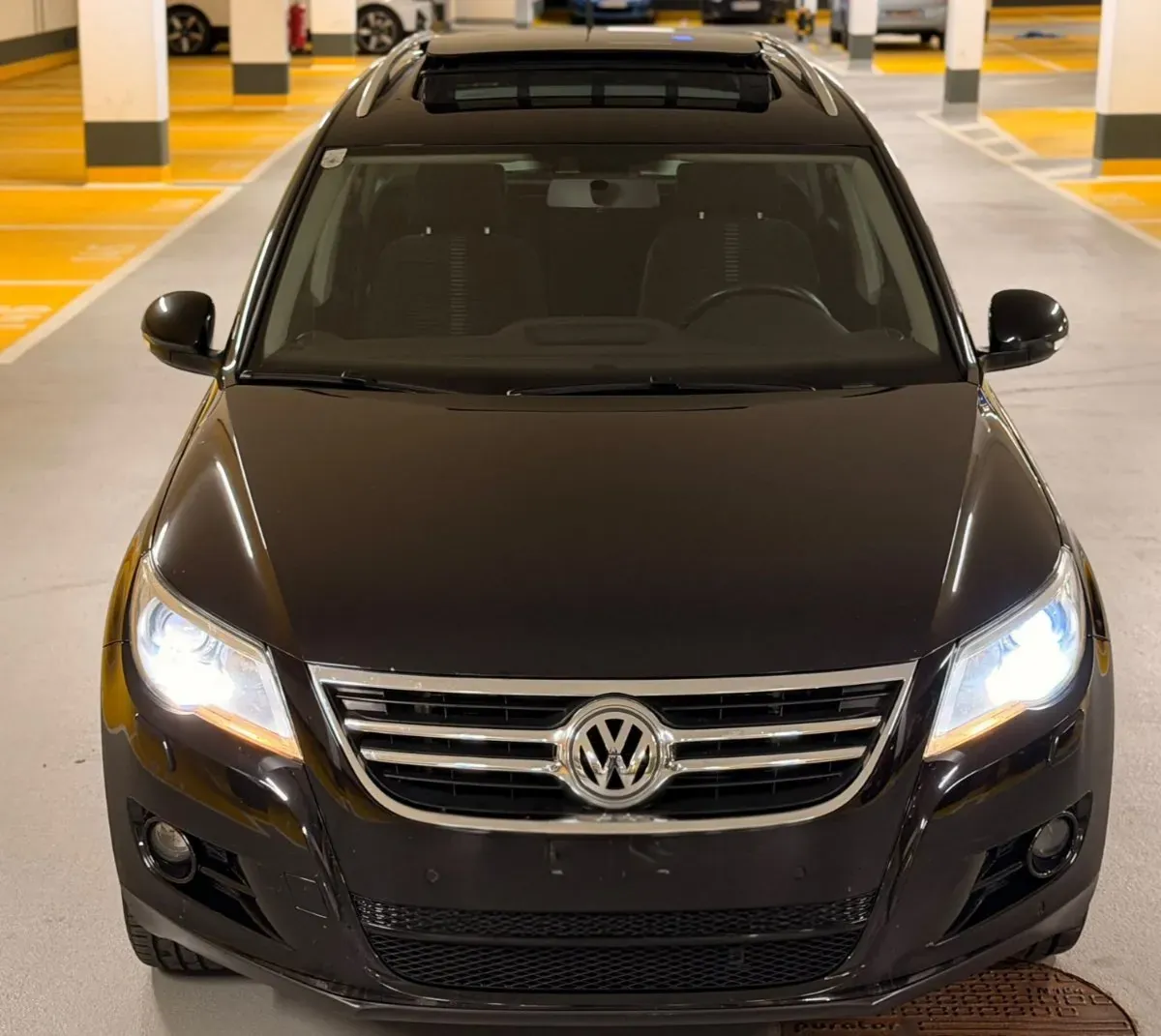 Volkswagen Tiguan 2011 photo 2