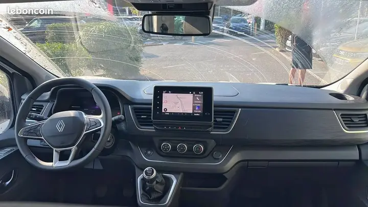 Renault Trafic 2025 photo 3