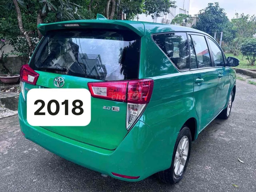 Toyota Innova 2018 photo 2