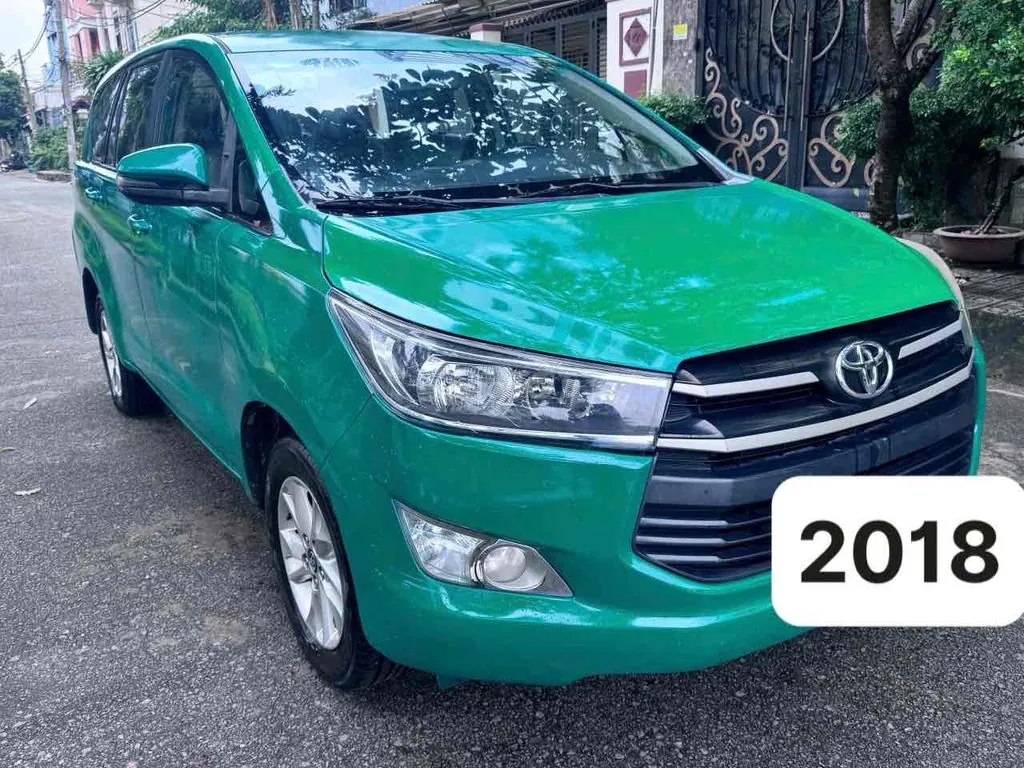 Toyota Innova 2018 photo 5
