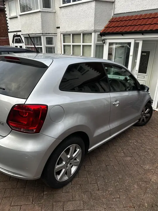 Volkswagen Polo 2012 photo 5