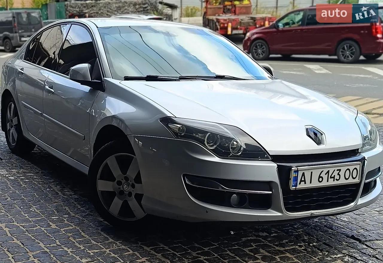 Renault Laguna 2011 photo 3