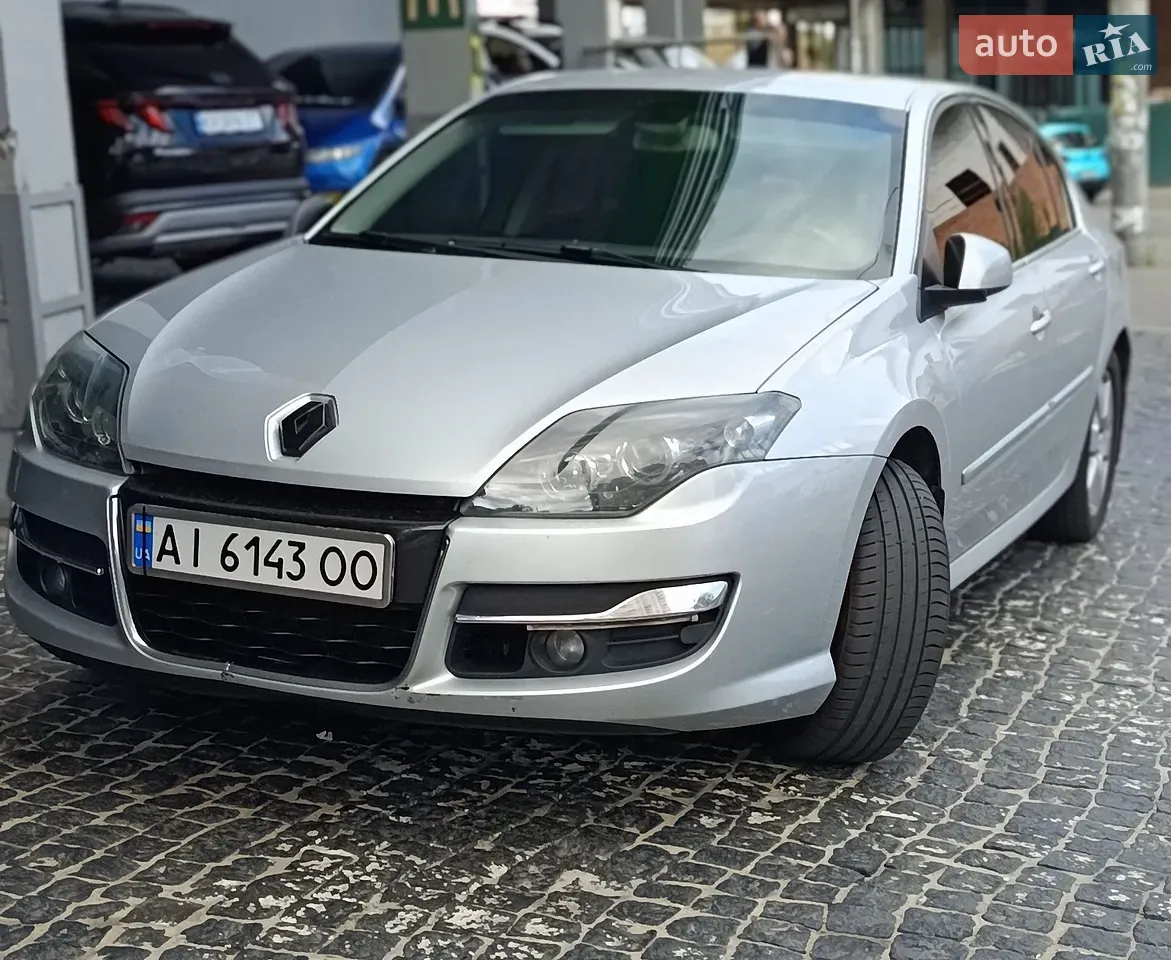 Renault Laguna 2011 photo 4