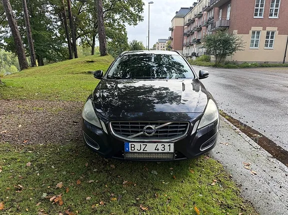 Volvo V60 2011 photo 3