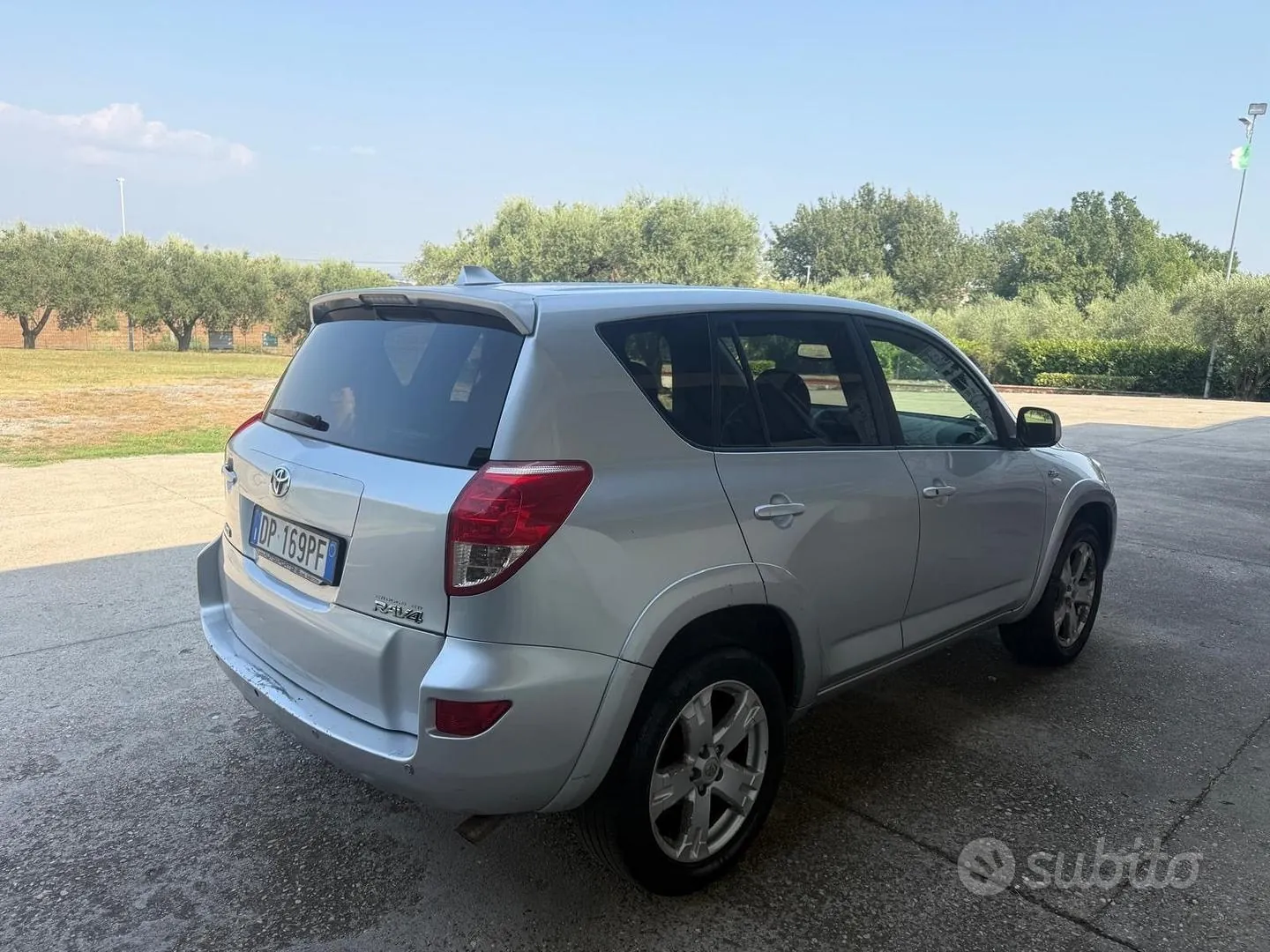 Toyota Rav4 2009 photo 3