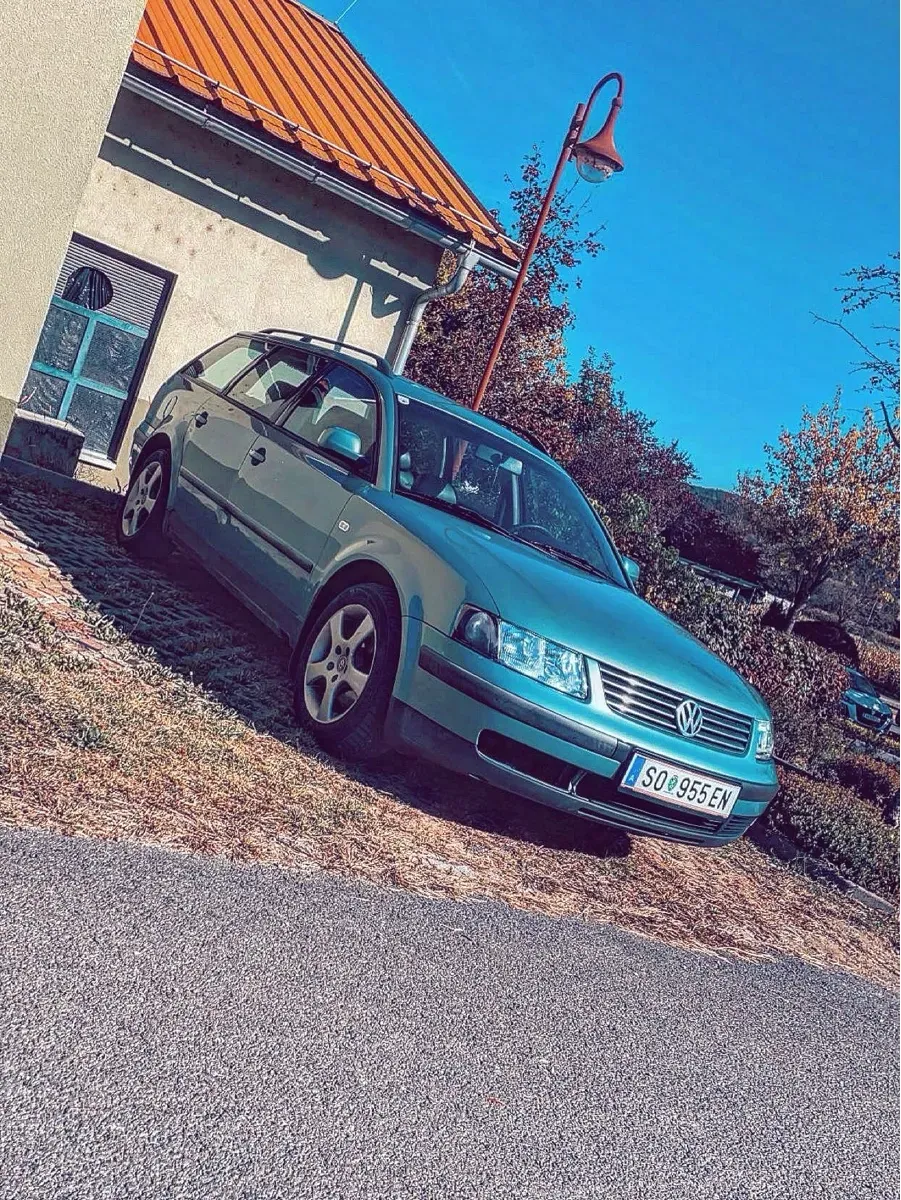 Volkswagen Passat 1997 photo 2