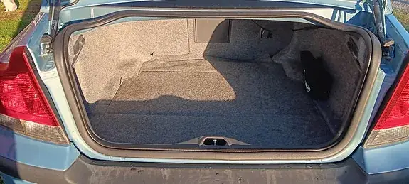 Volvo S60 2004 photo 2