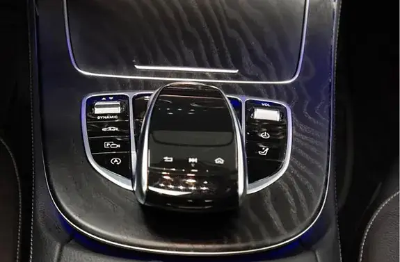 Mercedes-Benz E 220 D 2020 photo 2