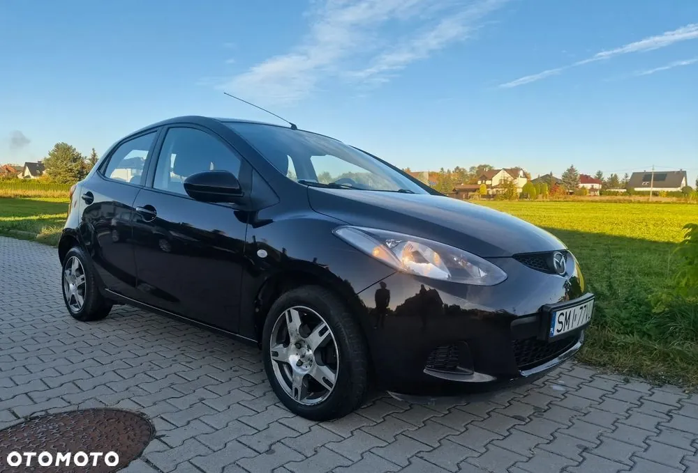 Mazda 2 2008 photo 4