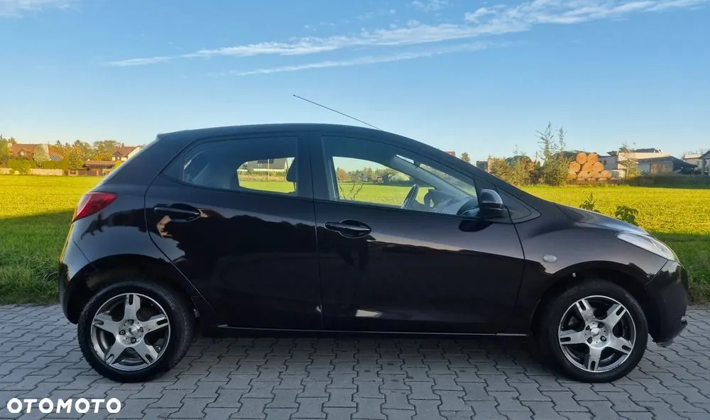 Mazda 2 2008 photo 5