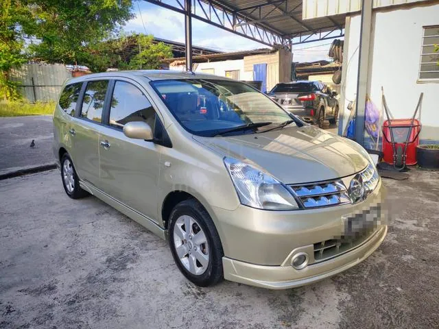 Nissan Livina