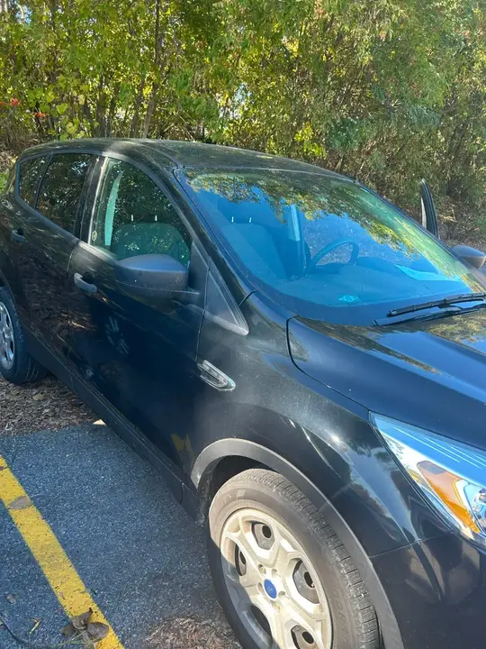 Ford Escape 2017 photo 2