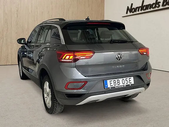 Volkswagen T-Roc 2022 photo 2
