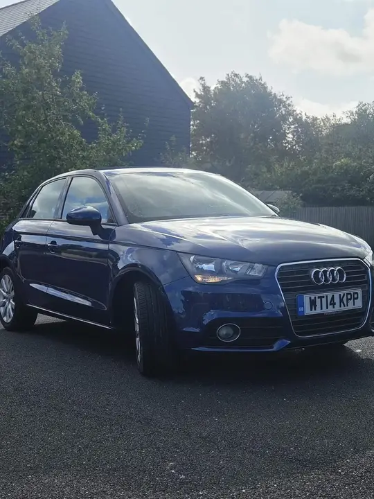 Audi A1 2014 photo 2